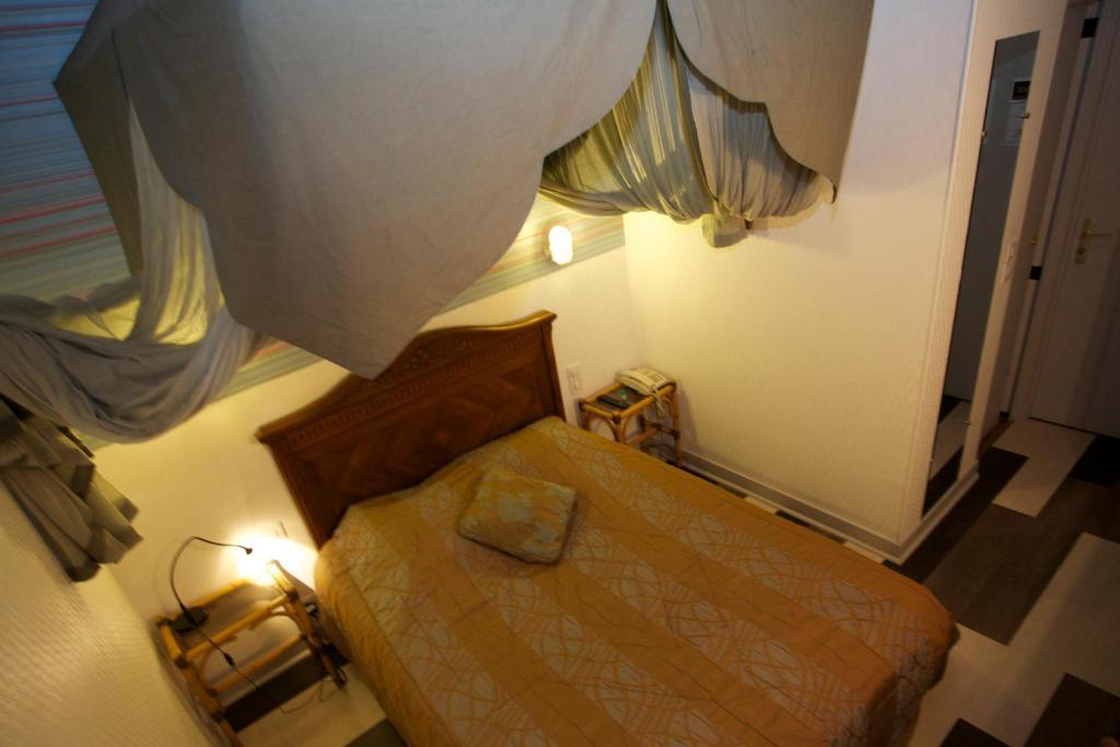 Hotel Archange オルレアン 部屋 写真